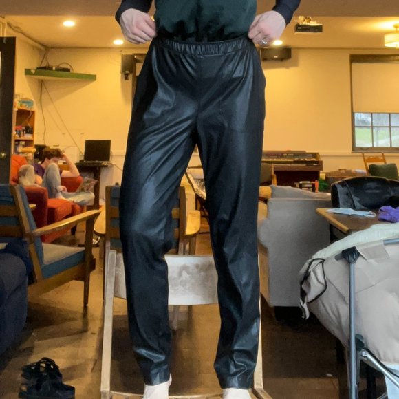 Black Leather Pants With Elastic Waist Size Medium Max Studio - Picture 2 of 5